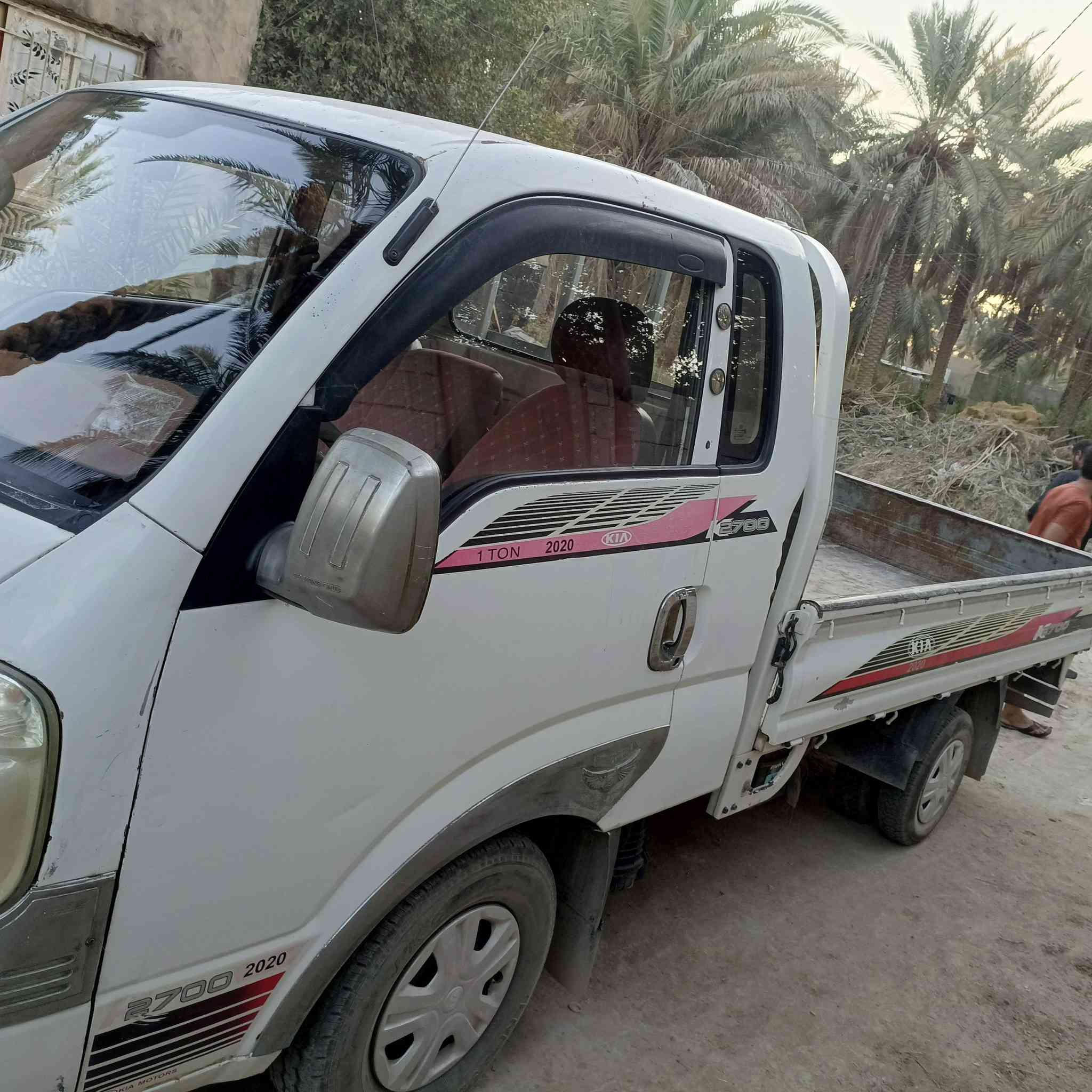 السلام عليكم كيا 2012 للبيع بسمي تحويل مباشر مكفولة تدفئة وتبريد شغال بابل محاويل السعر 90 وبيه مجال ***********
