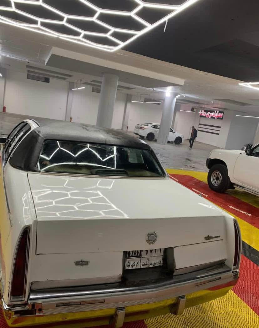 کادیلاک فلیتوود مودیل 1993 مەکینەو گیری کراوە بە بەطەي 3000 زور تندتولە توماتیکە هەیکەلئ جوانە و کلاسیکە سەنوی لەگەلە بەشەرتی اولیاتو حاسيبة گورینەوەش اکەم بە شتیک بەدلم بیت  ژ.م *********** *********** كالار, السليمانية
