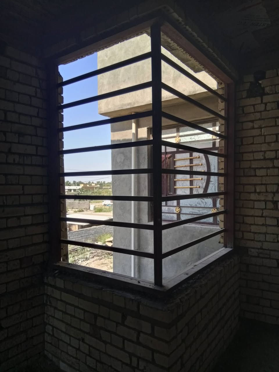 السلام عليكم 
 يقدم لكم معمل حداده الاخوين 
كافه انواع شبابيك 👨‍🔧🫆
وابواب داخليه 👨‍🔧🫆
وابواب قاصه خارجي 👨‍🔧🫆
كافه انواع فريمات 👨‍🔧🫆
كافه  انواع لدرع 👨‍🔧🫆
متوفر نقدا او قسط 👨‍🔧🫆

الاستفسار عل الارقام متوفر واتساب ***********
***********
