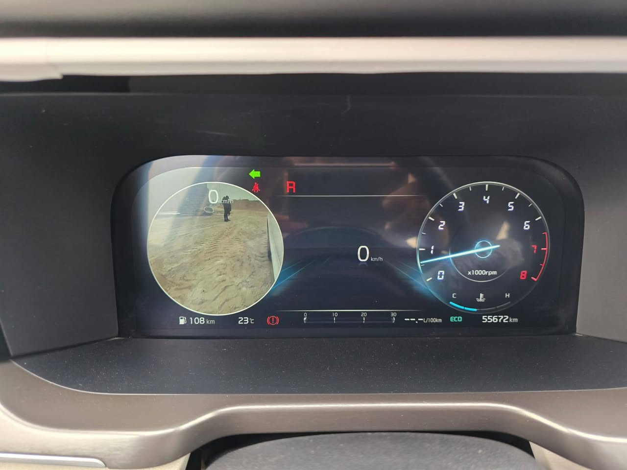 للبيع كيا سورنتو  2023  خليجي يعني كفاله عامه من كلشي.   شرط الفحص
حتى الدعاميات شرط.   
والسياره جديدة على وضع الشركه 
مواصفات فووول بس قماره حديد
5 كامرات 360   بصمه دخول ذكي 
كشن حار وبارد + جلد + 2 كهرباء 
كير ماوس  محرك 6 شرط على وضع الشركة 
لايت 4 عدسات    داخل جلد +الارضيه مغلفه جلد
7 راكب  3 قطع تبريد ثلج
تحكم ستيرن كامل + شفتات 
حساس خلفي و امامي.  ويل كروم 
شاشه كبيرة + جي بي اس 
بردات خلفية.    جنطه كهرباء 
السيارة حلوة وجديدة لوك بحالت الوكاله ماشيه 65
رقم اربيل دولي سنويه جديدة  
السعر 300
***********
