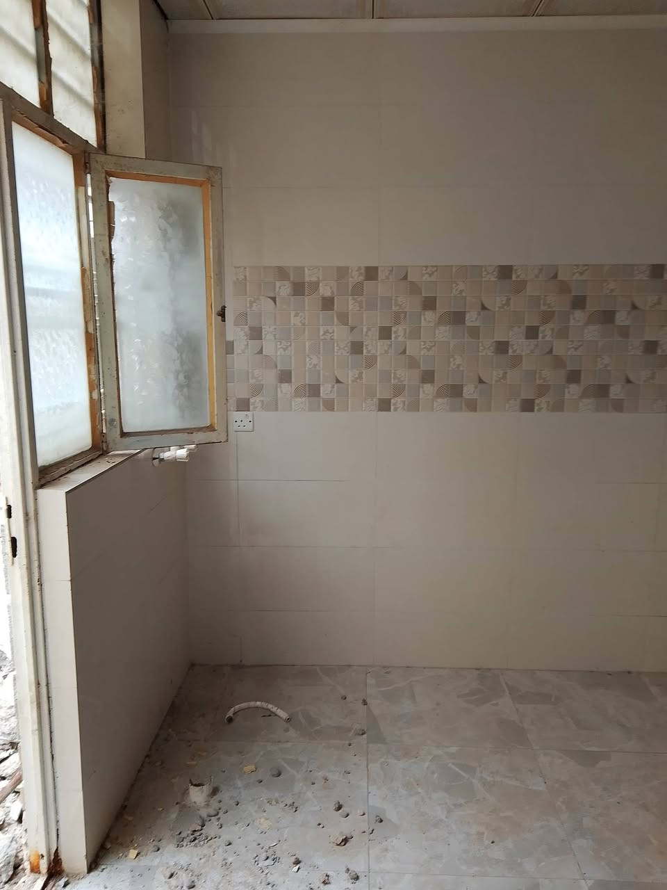 بيت للبيع 250متر بسعر 27مليون طريق سيد ابراهيم المسيب وره سكة القطار ... تواصل *********** ابو مصطفى النصراوي
