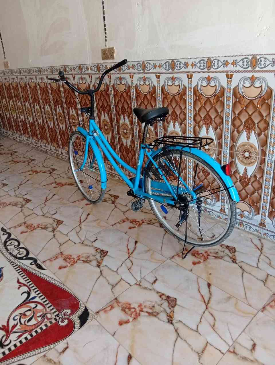 بايسكل للبيع100 بي مجال ***********
