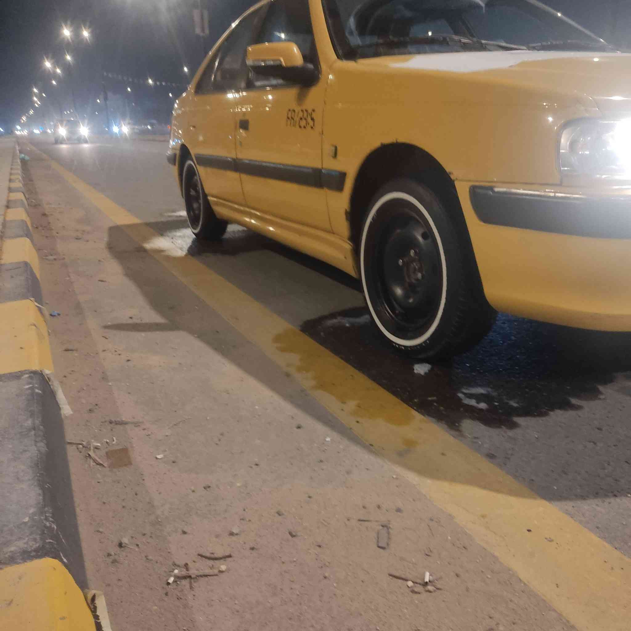 سلام عليكم بيجو بارص مديل 15 بيها جاملغ خلفي مصفرة هيئة وغرامه السيارة نضيفه كير محرك حدادية تبريد جاهزة السيارة كبل للشارع هزة جديدة كهربائيات كلها شغالة السعر 45 وبيها مجال مكلف بلنشر   للاستفسار اتصل ***********
