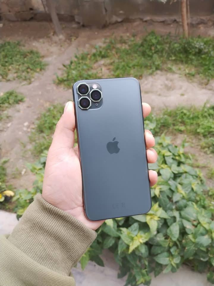 ايفون 11 برو ماكس نموذج m ذاكره 256 كارتونه مطابقه بطاريه 79 بلاد جهاز نظيف جدآ مبدل شاشه وكاله فقط السعر 300 وبيه مجال قليل مع ملحقاته
لاتصال ***********
