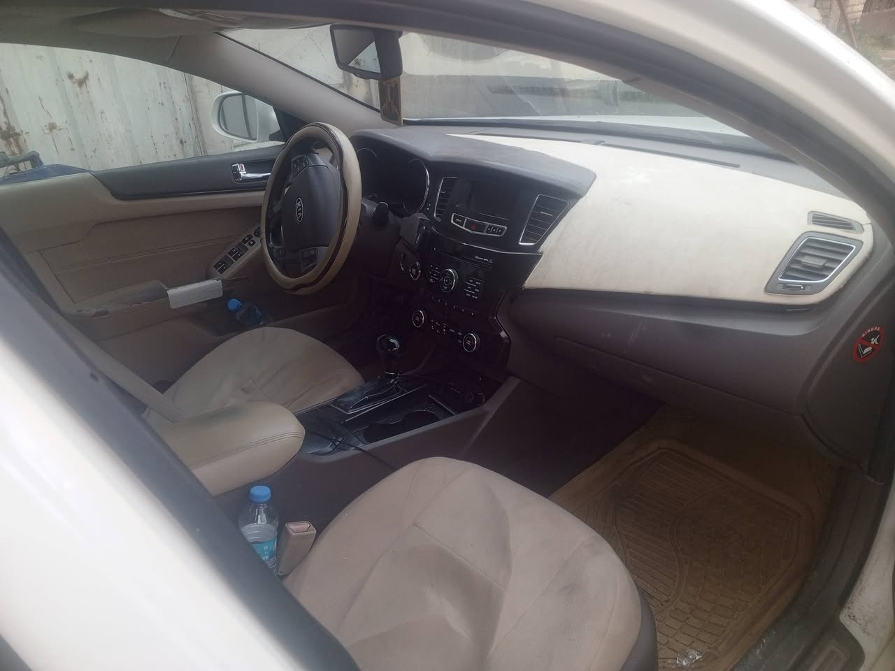 كيا كادنزا موديل 11 محرك كايم سعر 75 بيها 3قطع صبغ بدون دواخل جاملغ وخشم البنيد وجاملغ خلف السائق بدون دواخل بدون ايرباك
***********
