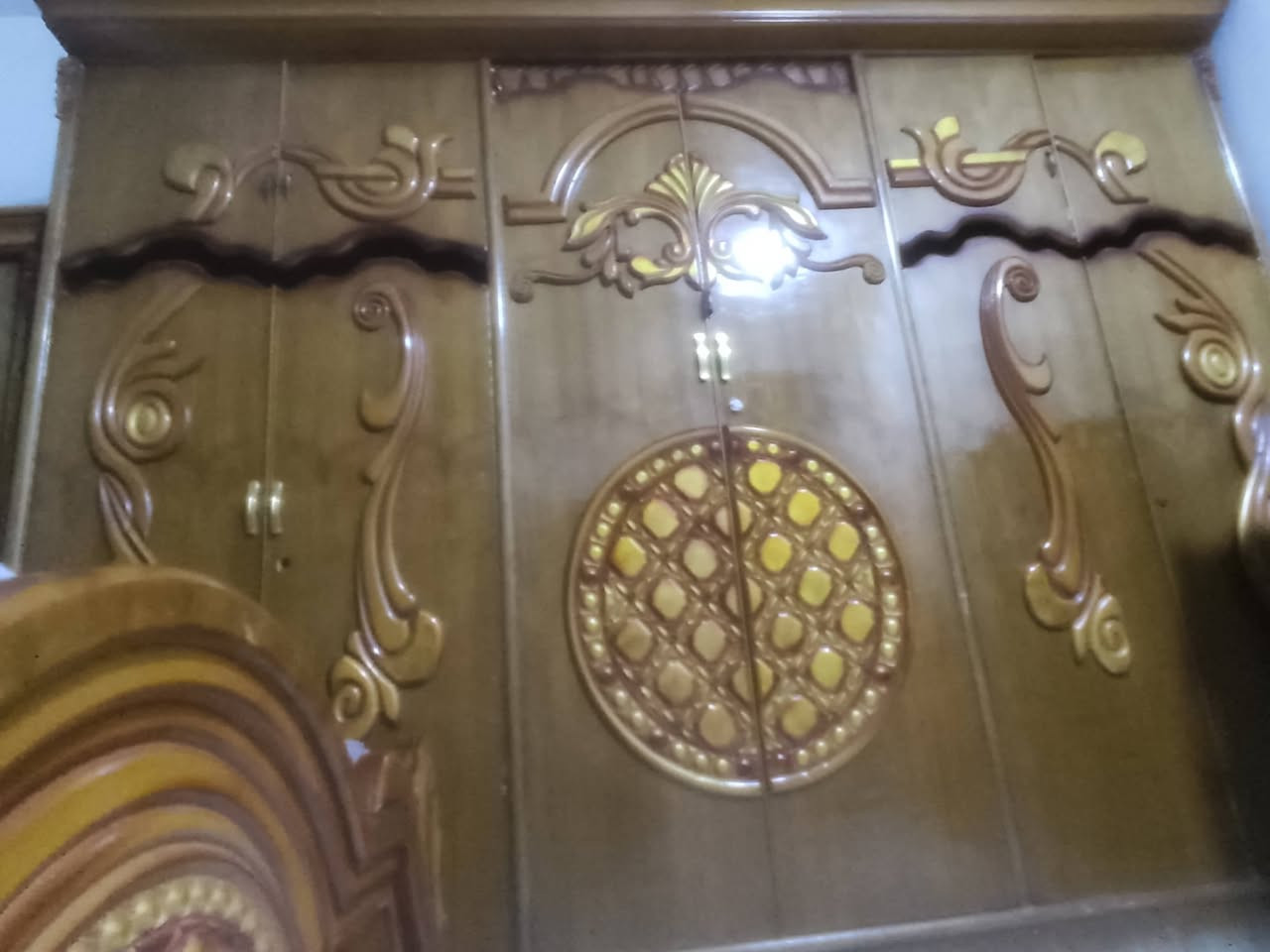 تحيه طيبه 💚
غرفة نوم عراقي للبيع تتكون من كنتور 6أبواب وملحق وميز مرايه وزاويه باب قلاب وچربايه وملحق وجرارات عاايزه شوي ترتيب مكاني كوت أتصل وتدلل ***********
