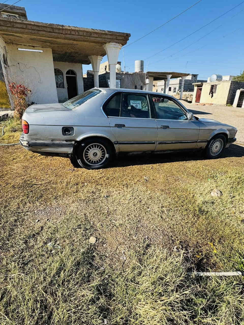 بي ام 735 گير عادي شرط كير ومحرك رقم نينوى صاحبه بل موصل ماعندي تواصل وياه بيه واجه مروريه وبيه معامله مال دولي صدر طبه تايرات جدد ترايك 200 السعر 18 وبيه مجال هـ ***********
