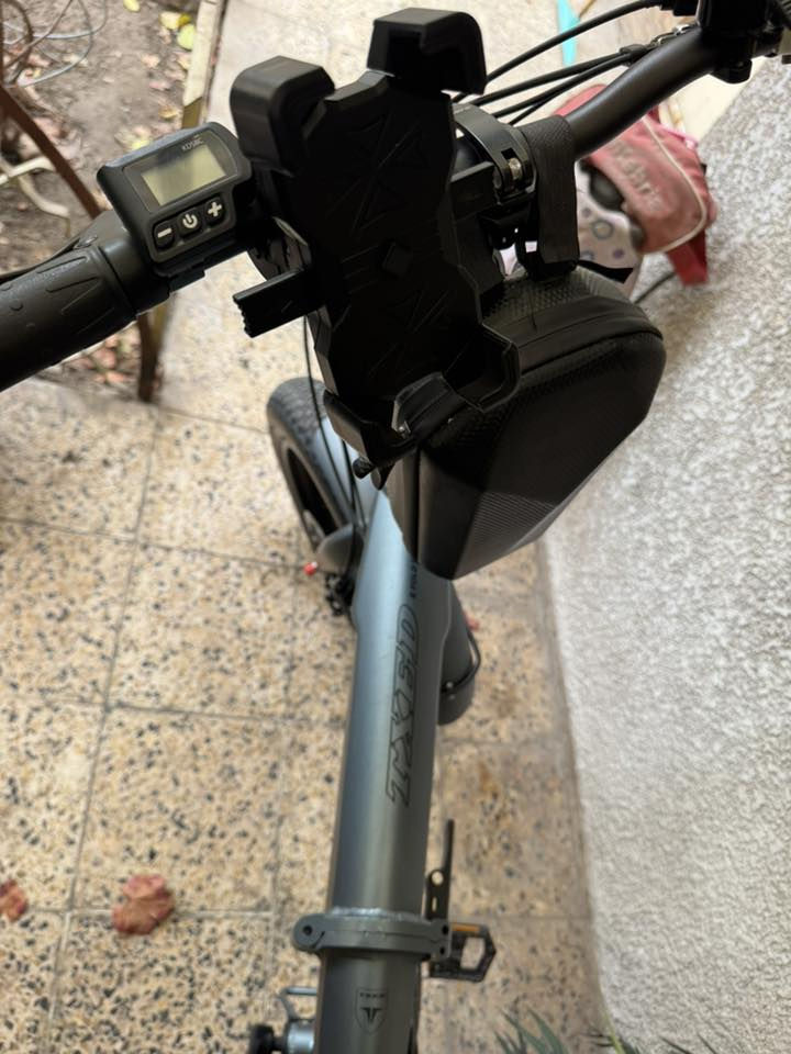 دراجه شحن نوع TXED ليثيوم دراجه جدا مريحه وسريعه جنط اصليه لايت بكلايت كله شغال اي نقص مبيه سعر الجديد مليون و٦٥٠ 
ابيع بمليون وماكو هيج سعر بهيج نظافه مكاني بغداد العطيفيه 
***********
