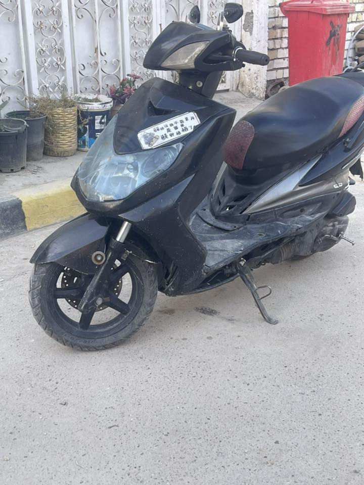 دراجه سكنس فحل.  للبيع. السعر 325. او مراوس.    بماكس عدله.    مكاني بغداد الثعالبه. دراجه كوم حديد بيع  تشتغل. هندر. واحد.  كهرباء كله شغاله فقط العداد  طافي ***********
