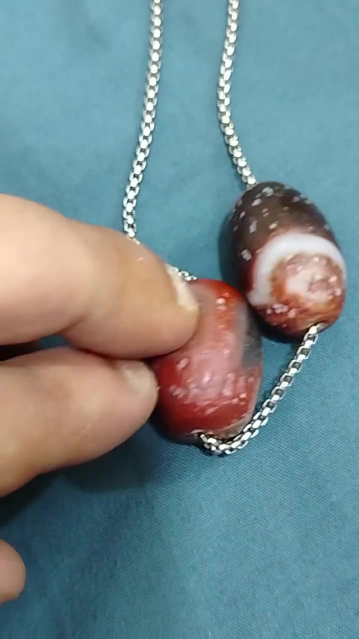 سلام عليكم حبايب احجار نثية وفحل من الجزع اليماني القديم قديمات جدا للبيع او مراوس بخاتم


**إذا كنت صاحب هذا الإعلان وتريد حذفه لأي سبب، رجاءا أرسل رسالة إلى الدعم الفني**