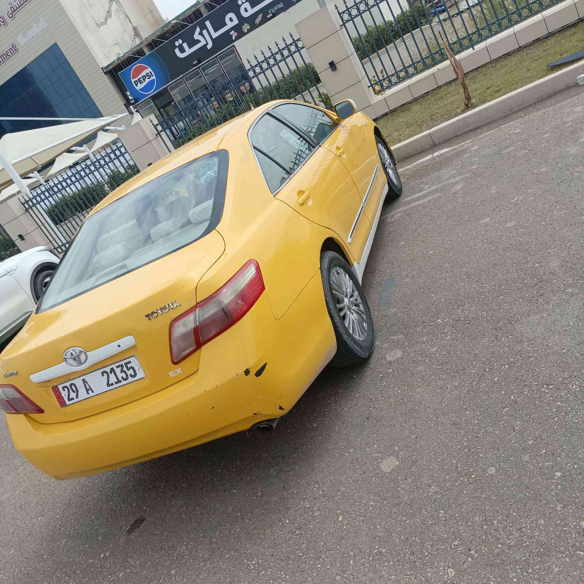 السلام عليكم
كامري 2008 خليجي 
هزه جديده قبل شهر 
السياره جاهزه وخير من الله بسمي مراوس بخصوصي حسب ***********
