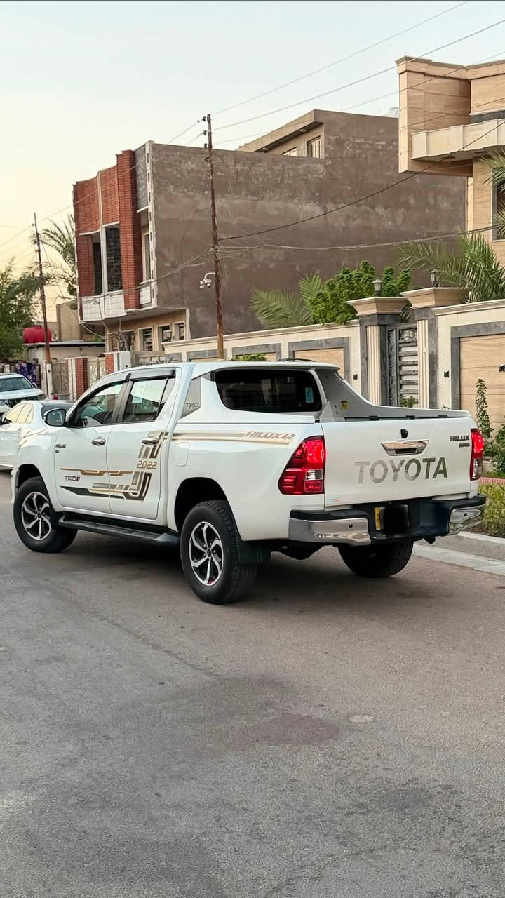 السلام عليكم للبيع هيلوكس Trd موديل 2020 كويتي محرك 6 سلندر 4000 فور ويل4*4 رقم بغداد تحويل مباشر السياره مكفوله عدا الجاملغ الامامي الايمن مصبوغ وبارد بسيط بالبنيد مكاني بغداد

السعر 258 وبيها مجال

للاستفسار:

***********
