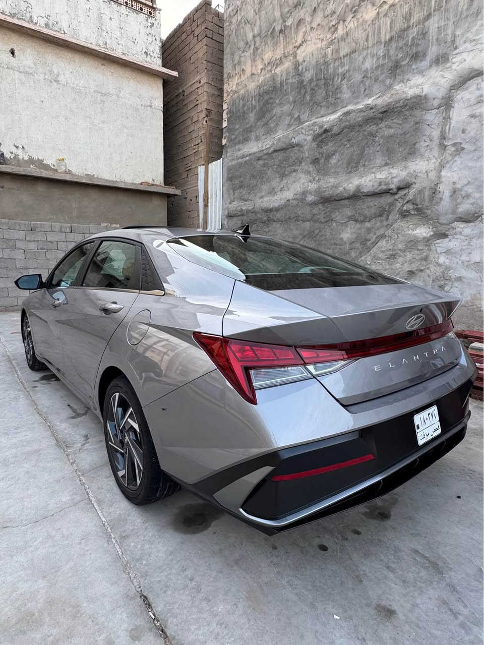 السلام عليكم 
للبيع النتره 
مديل 2025 
وارد امريكي 
مكفوله من الضربه 
تقرير غرق فقط 
ماشيه 13 الف ميل 
مواصفات السياره 
شاشه وعينه متصل 
فتحه سقف 
بصمه مو سويج 
حساسات اماميه 
نقط عمياء 
مكينه دوش 2000
سياره بدون رقم حره تترقم جميع المحافضات
السعر 150 نهايته 
للستفسار اتصل 
*********** ساكو, الصومال
