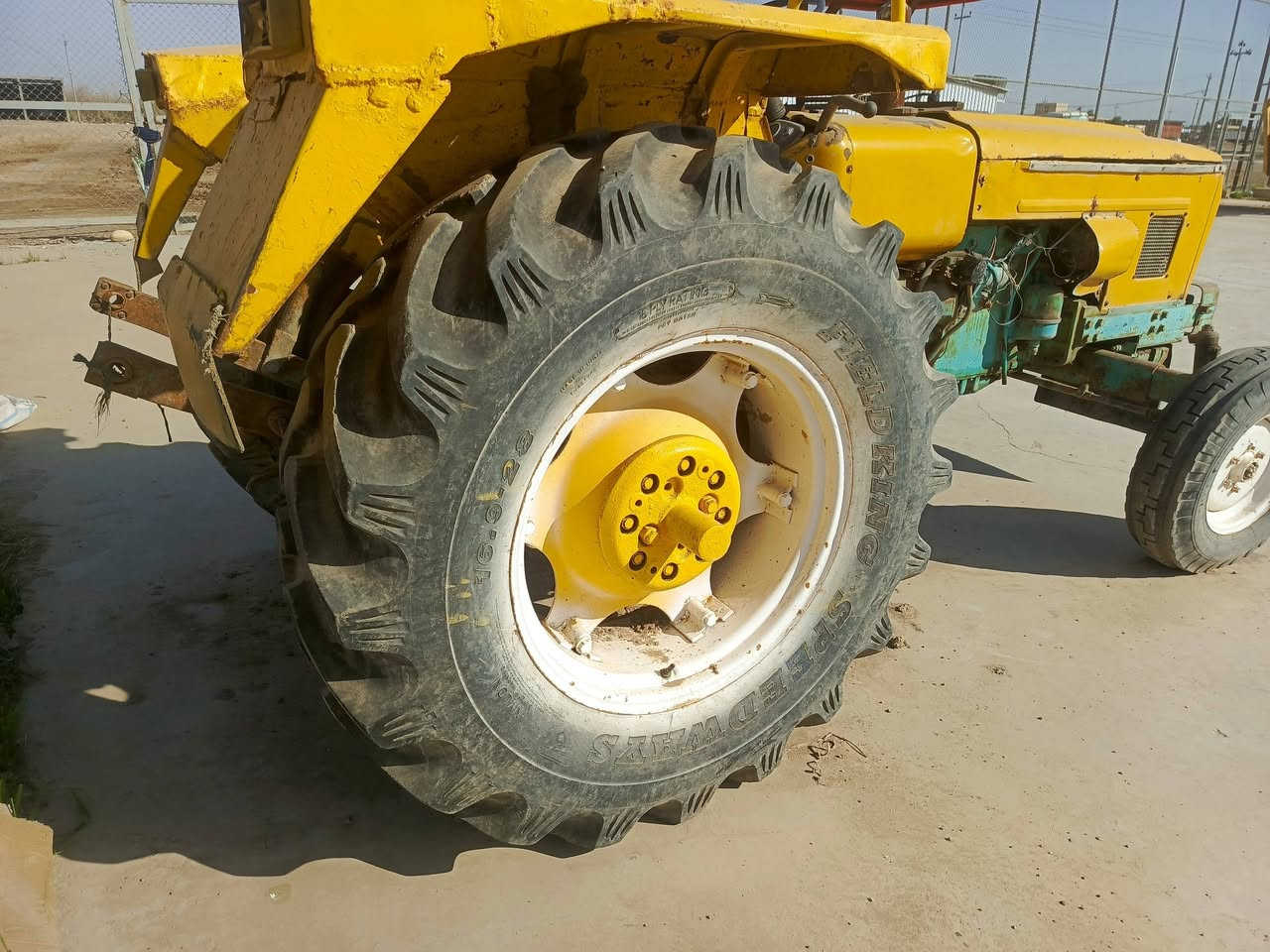 للبيع موديل ٨٩ رقم وسنويه مكان الفجر ***********
