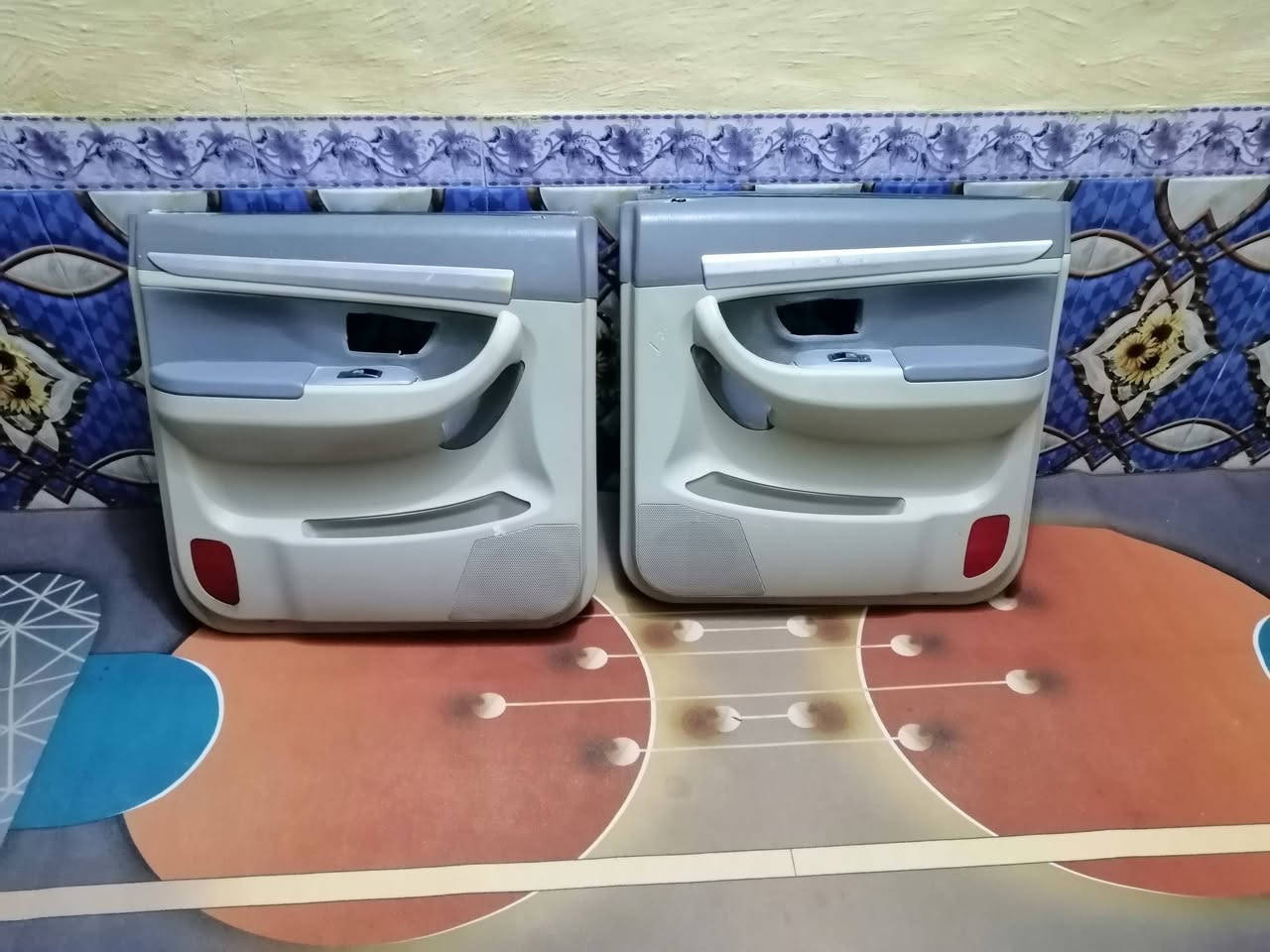 سلام عليكم غراض سياره شيري /بي تو /دشبول نضيف  ب100  ابطاين اربعه يرهم علئ فتون واكنو ب110/احصان ب30/بيبان الوره ثنين الواحد ب60/اكسن سته استد ب100/طاب اكسن الواحد ب50 /تانكي ب60 المكان ذي قار رقم ***********
