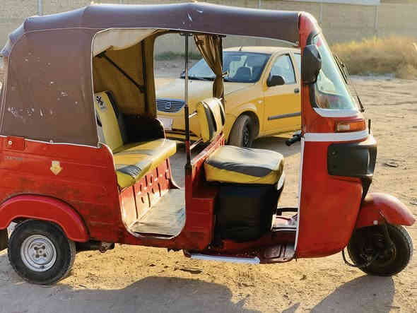 السلام عليكم تكتك للبيع موديل ٢٠ شهر ال١١ التكتك خير من الله العلوان بغداد الزعفرانية ***********
