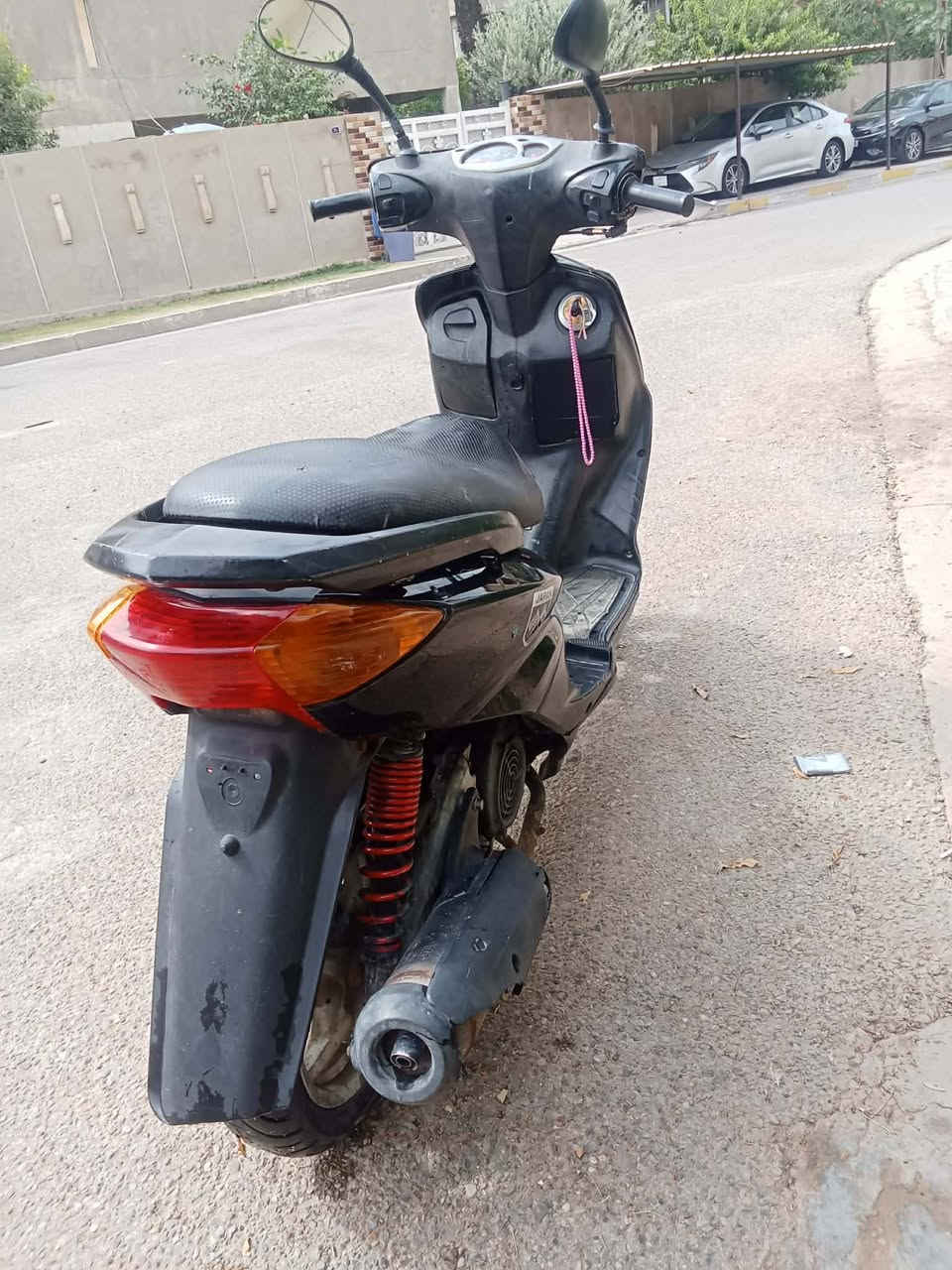 سكنس حلوه بيها نواقص باتري السعر 300 وبيها مجال عنوان الكمالية ***********
