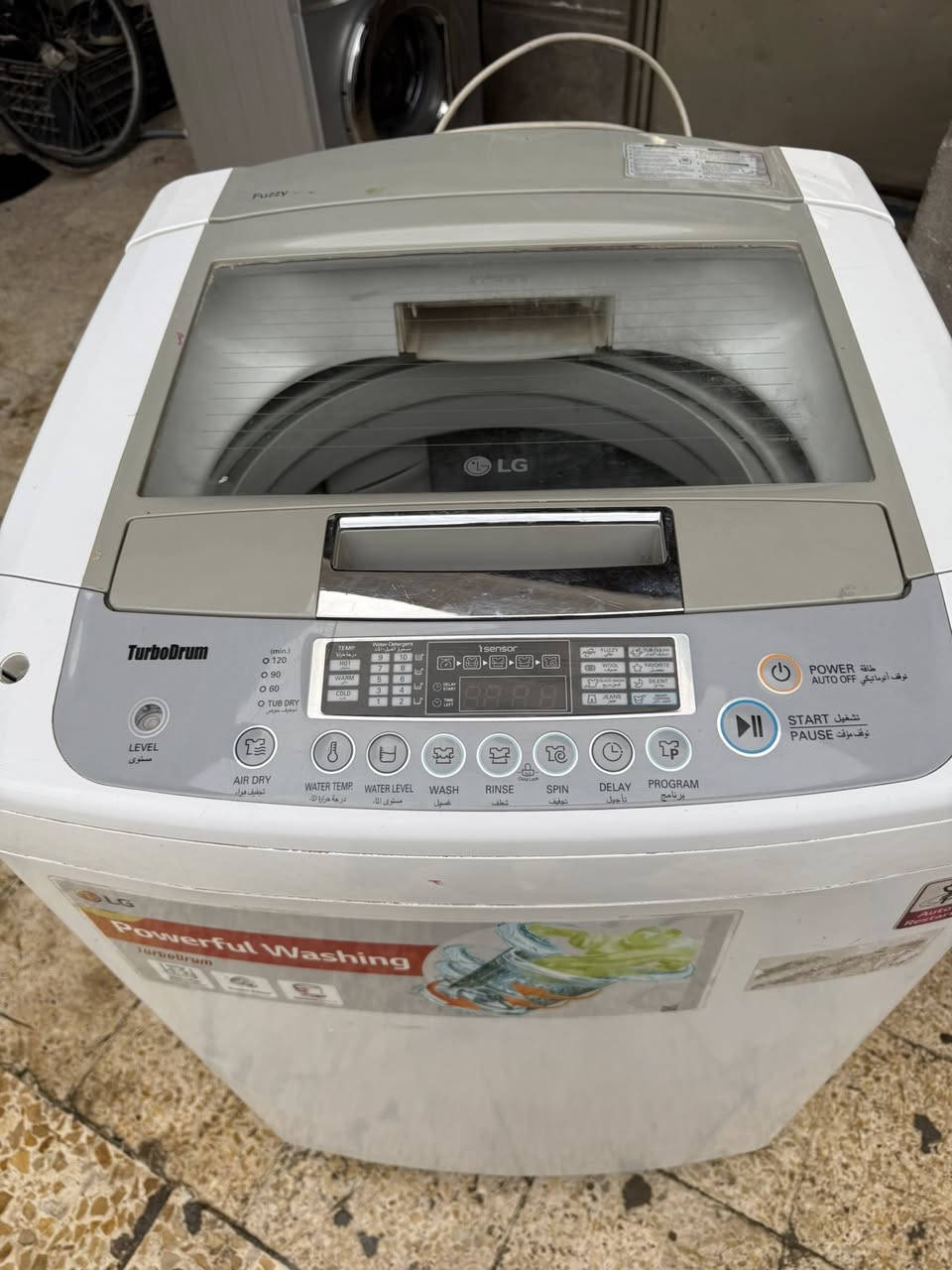 السلام عليكم
غسالة ال جي أوتوماتيك 
للبيع اصلي باب اول 
18 كيلو جديد جدا 
ضمان وفحص 
بغداد سعر 200 وبيها مجال
*********** واتساب
