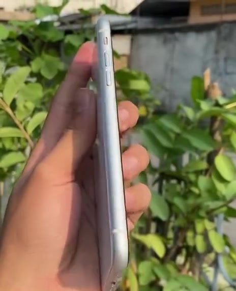 iphone xr 
ذاكره64
بطاريه78
نورمال حاسبه شرط✅
✅Face Eddie
الجهاز نظافه95/100
الشاحنة الاصليه مال جهاز موجود ✅
السعر 180الف يرهم مراوس ايفون فقط


**إذا كنت صاحب هذا الإعلان وتريد حذفه لأي سبب، رجاءا أرسل رسالة إلى الدعم الفني**
