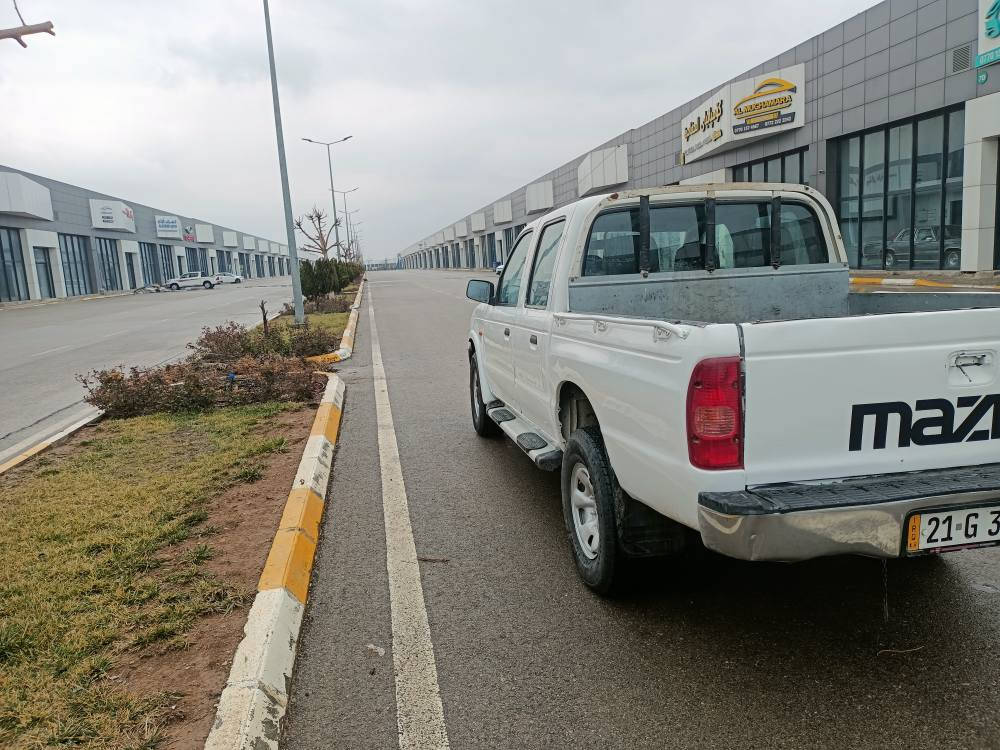 ***********
***********
مازدا دەبل ئەکسل مۆدیل2003
سەنوی تازەیە 2030
گیڕومەکینەی کراوە بەنیسان دەبل ئەکسل 
گیڕومەکینە بە شەرت
بیدەعم بیلیدراو سەیارەکە حیزام بۆ یاخەلە سەرساخی کارەباهی هەموگیانی ئشەکات 
تایەویلی تازەیە تەقەوڕەقەنیەوزورتندوتولە
ناونیشان هەلەبجە تازە 
***********
*********** دار بنديهكان, السليمانية
