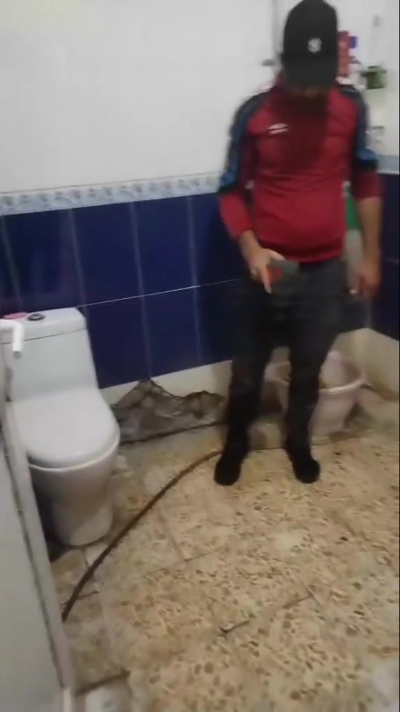 يالله ،،يعلن كادر الدراجي المتميز دائما بمصداقيته ونظام عمله المتميز على تخفيض اجور العمل نظام عملنا كشف مصدر الرطوبه والتسربات والنظوح كشف مع التصليح في جميع مناطق بغداد كرخ رصافه فقط ارسل الموقع ودلل***********يوجد واتساب
