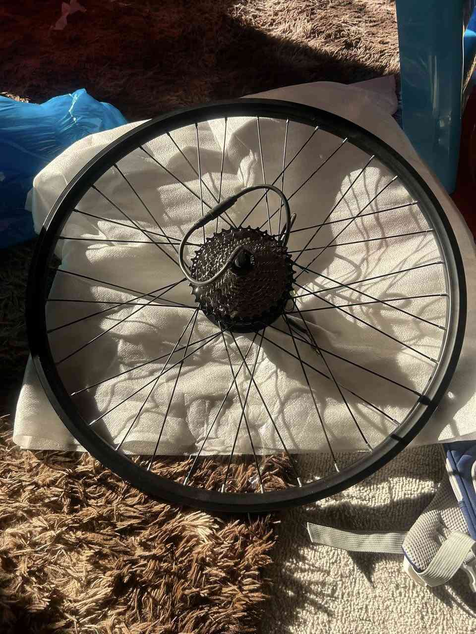 ويل شحن حجم 27 ونص
للبيع السعر 95 الف مع التوصيل
دشلي 11 سبيد 
48 V
350 W
يتوفر روصيل جميع المحافظات
للاستفسار خاص او وتساب
***********
