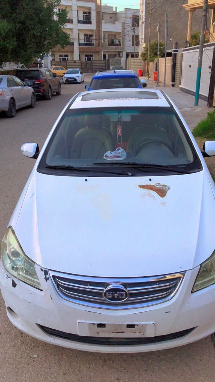 يالله سلام عليكم. جميعاً
بي واي دي  موديل 14مكينه كهربائيات 
تبريد صدر خلفي امامي تايرات تخم 
فوك النص عمر نواقص ماكو كير يرادله تجفيت 
بس تمشي طبيعي وماكو اي حاجه يعني مواكف 
كهربائيات كلها شغاله 
رقم بغداد السياره مزاد تريد تحويل تريد وكاله 
الواجها مالتها استلمها يوم ٣٠/٣
وادك ارقامها واستلم سنويه 
سعر ٣٨
مكان بغداد حي الاعلام تقاطع درويش 
***********
