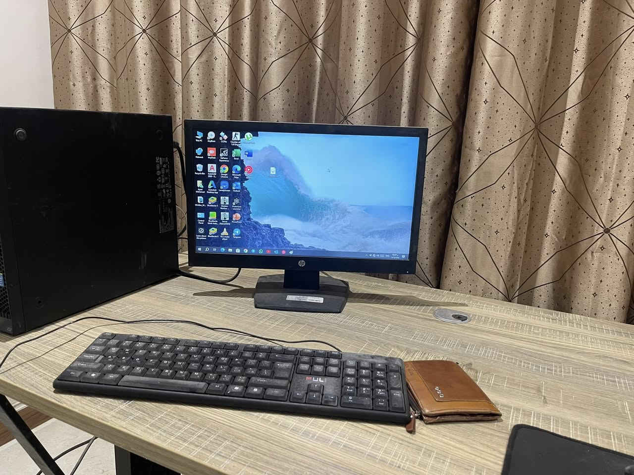 حاسبة دسكتوب للبيع
المواصفات مذكورة ب الصور
حاسبة ممتازة للشغل و الالعاب البسيطة
شاشة + كيس + كيبورد + ماوس
السعر ٢٥٠ الف
مكاني بغداد / الدورة
***********
