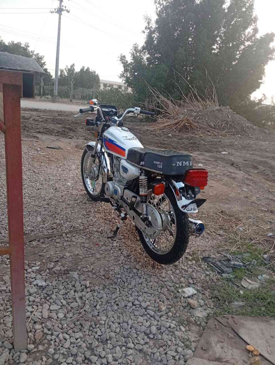 اسلام عليكم شباب نامه متياز للبيع لسعر ب650بيها مجال مديل25  استفسار عل رقم وتساب مفتوح ***********
