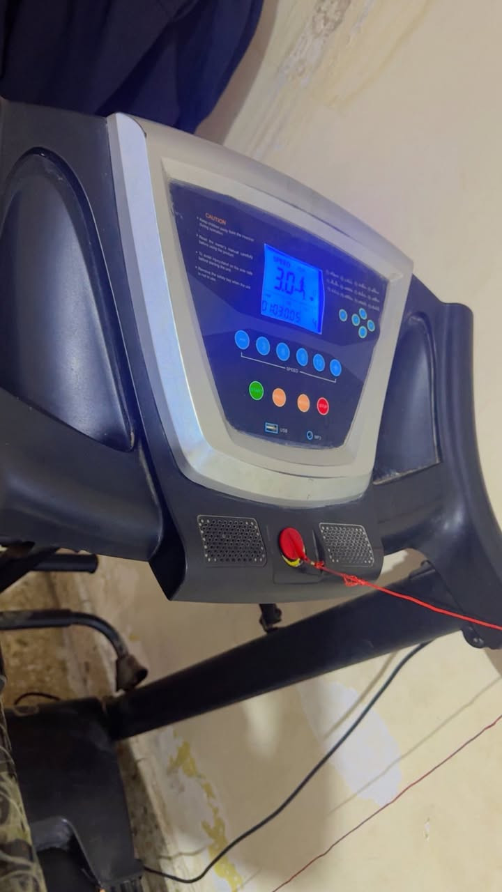 جهاز ركض مستعمل نظيف جاهز سعره ١٥٠ بس مجال بسيط العنوان الشعلة *********** واتساب
