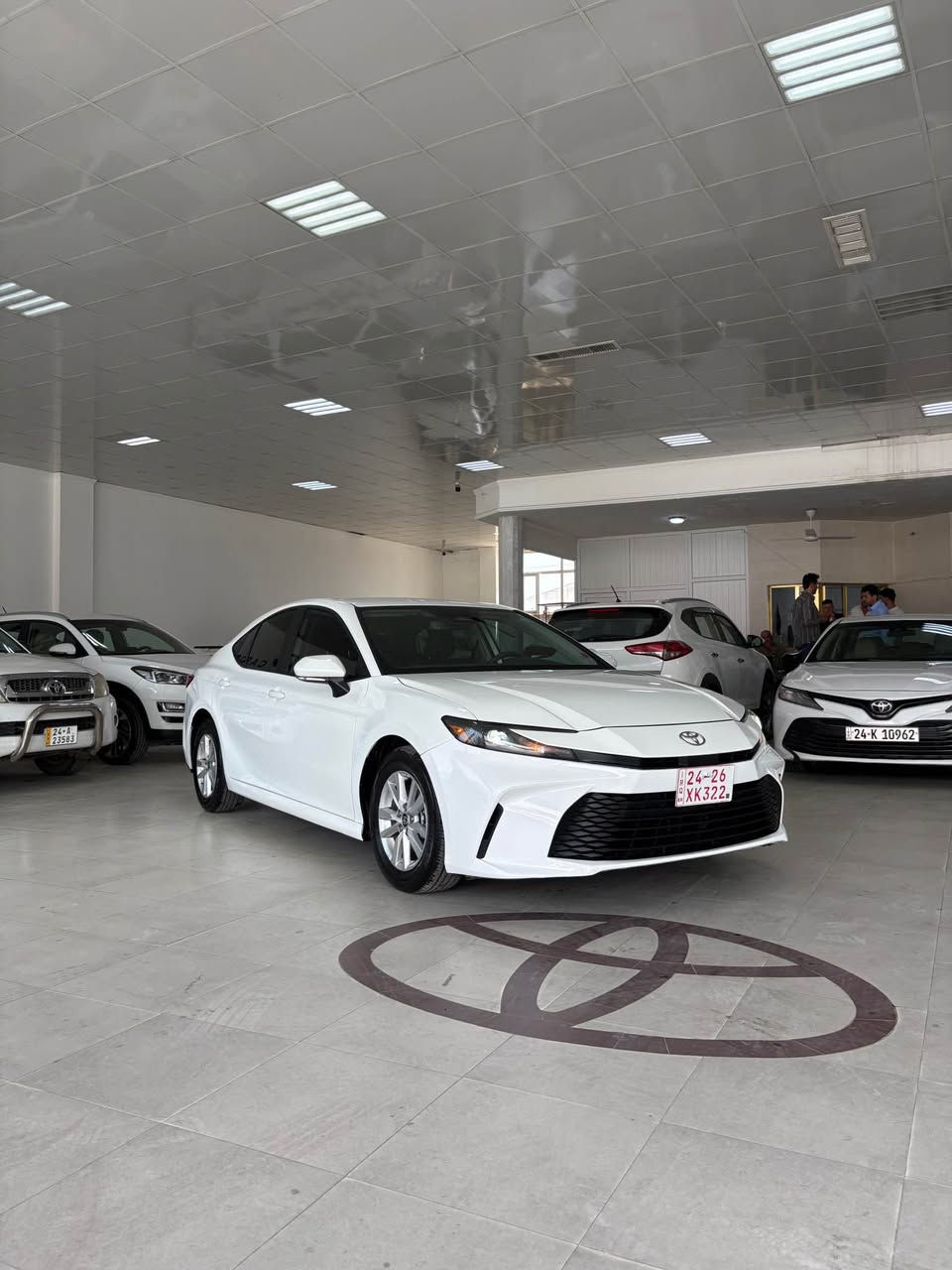Toyota camry | تویوتا کامری
مودێل: 2025
.
رەنگ: سپی ⚪️
.
مواصفات:LE + Hybrid 
(شەشە - کامیرە - رادار - کوشن کهربائی - برێک بصمە - شغال - لایت زینون - …)
.
سیارە گەلەک پاقژە و معجین.
٣ قتعە کلێر (بەخ) امریکا دەرکەتی.
داخلی و ئیرباگ بشەرت.
.
30000 مایل چوی.
.
سعر: 230$ پچەک مەجال.
.
*********** کورەک + واتساب.
.
زاخو - مهندکارس. زاخو, دهوك

