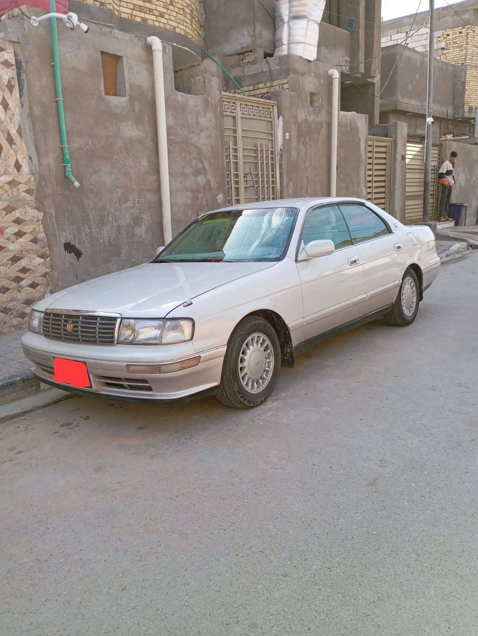 سلام عليكم بطة فصل سنوية لغاية 2030 بأسمي مكفولة من الكص ونقل الجثة ولعيب الشرعي فقط رشة جمالية كير ومحرك ثنين ونص ديلكو حدادية100/90 غرفة جديدة السيارة مال جناي السعر 80 وبيهة مجال للشراي المكان البصرة دور الشرطة ***********
