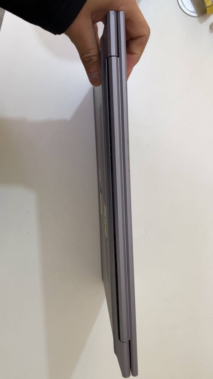 💻 بۆ ئەوانەی بەدوای کوالێتی و خێرایی دەگەڕێن: HP ProBook 650 G1
​ئەگەر کارەکەت پێویستی بە لاپتۆپێکی بەهێز و جێگیر هەیە کە لە کاتی ئیشکردن تووشی خاوبوونەوەت نەکات، ئەم وەشانە تایبەتەی HP ProBook باشترین هاوڕێی کارەکانت دەبێت.
​🛠 تایبەتمەندییە تەکنیکییەکان (Technical Excellence):
​Processor (پڕۆسێسەر): Intel® Core™ i7-4600M @ 2.90GHz
(هێزێکی بێوێنە بۆ جێبەجێکردنی فرمانە قورسەکان و کارپێکردنی بەرنامە جیاوازەکان).
​Storage (هارد): 512GB SSD High-Speed
(خێراییەکی خەیاڵی لە کردنەوەی سیستم و بەرنامەکان، لەگەڵ فەزایەکی فراوان بۆ هەڵگرتنی زانیاری).
​Memory (ڕام): 8GB DDR3L
(کارکردنی ئاسان و خێرا لە نێوان چەندین پەنجەرە و بەرنامەی جیاوازدا).
​Display (شاشە): 15.6 ئینچ HD Anti-glare
(شاشەیەکی گەورە و ڕوون، گونجاو بۆ بینینی ڤیدیۆ و کاری وردی دیزاین و خوێندن).
​Graphics (گرافیک): Intel® UHD Graphics
(بۆ پێدانی کوالێتییەکی بەرز لە وێنە و ڤیدیۆدا).
​✨ بۆچی ئەم لاپتۆپە هەڵدەبژێریت؟
​✅ دیزاینی بزنیس: خاوەن جەستەیەکی بەهێز و شیک کە بەرگەی کارکردنی زۆر دەگرێت.
✅ تەندروستی ئامێر: زۆر خاوێنە و بە شەرت دەدرێت (بێ هیچ کێشەیەکی ناوەکی یان دەرەکی).
✅ تەواوکەرەکان: کیبۆردی فول (NumPad)، کامێرای HD، وایفای بەهێز، و هەموو دەرچە (Ports) پێویستەکان.
✅ سیستم: ویندۆزی 10 پرۆ (64-bit) نوێترین وەشان.
💯💻تەنیا 40 شەحن کراوەتەوە 
✔شەحن بیلادی و جانتا و ماویسیشی لەگەڵە
هەموو شتێکی بەشەرت و زەمان دەدەم
لەبێ پارەییان دەیفرۆشم ئەگەرنا قەتدەهێشت بکەوێتە لای کەسی تر
ئەگەر یەک شوختت دیتەوە هی مۆبایلەکەتە نەک لاپتۆپەکە
زانیاری تەواویشی ناو وێنەکانە
​💰 نرخی نامەم بۆ بنێرن
#ژمار ***********
