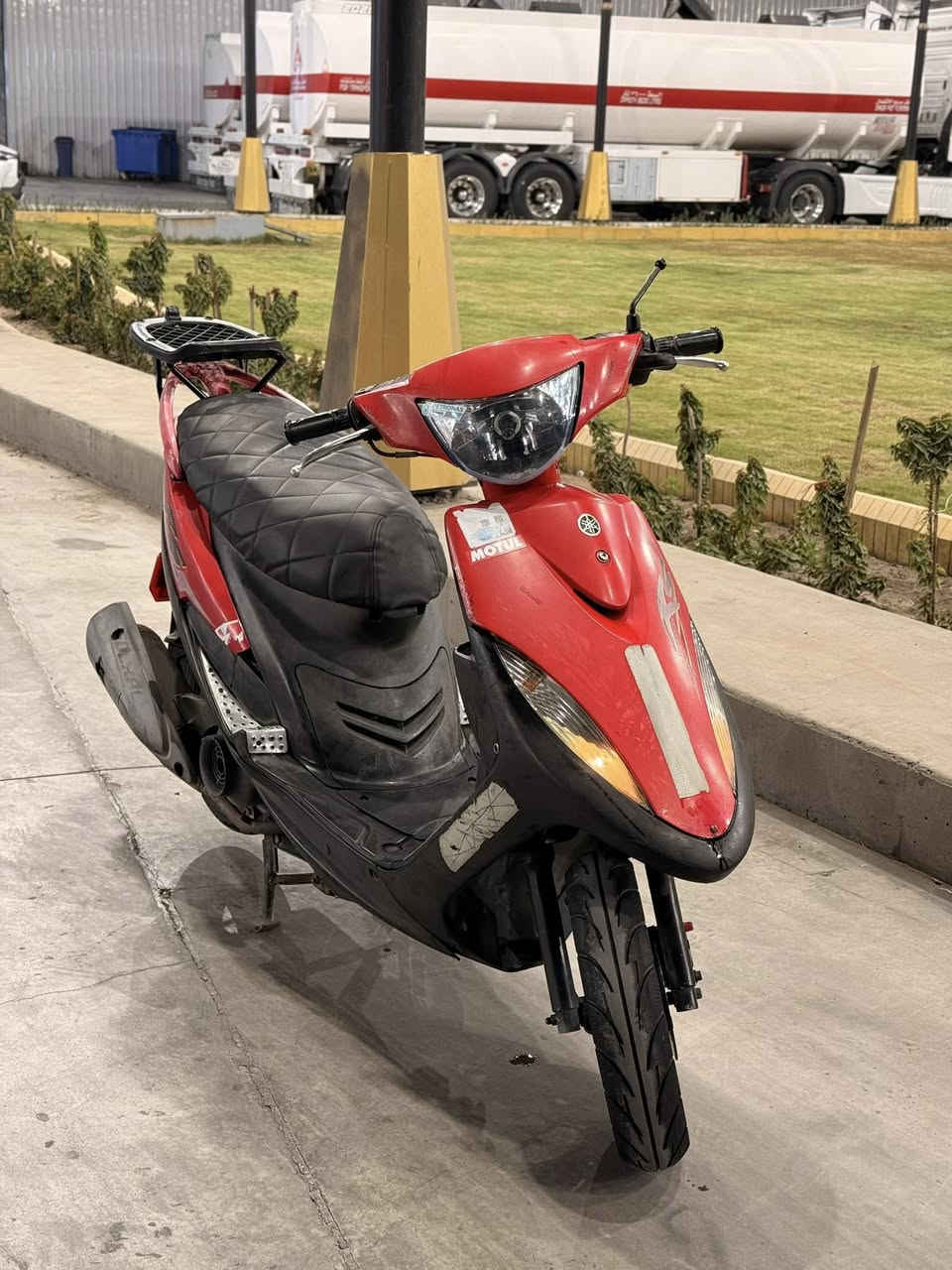 السلام عليكم…..دراجه ماكس عدله سرعه 120 الدراجه كفاله عامه محرك ما مفتوح ابد شلعه ومعدل شرط تخم تاير جديد شاده كفرات ختم واحد الدراجه بلاديه جيب مصلح وياك وتعال افحص السعر800 وبيهة مجال مكاني بغداد صدر القناة الرقم *********** تعال وبيك خير ودلل
