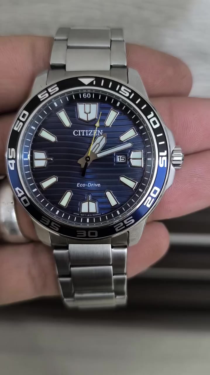 ستسن ايكو درايف شحن على الضوء
خوان رايده 140 الف بل نسبه الساعه سعره جدا مناسب الريده يتصل ***********
