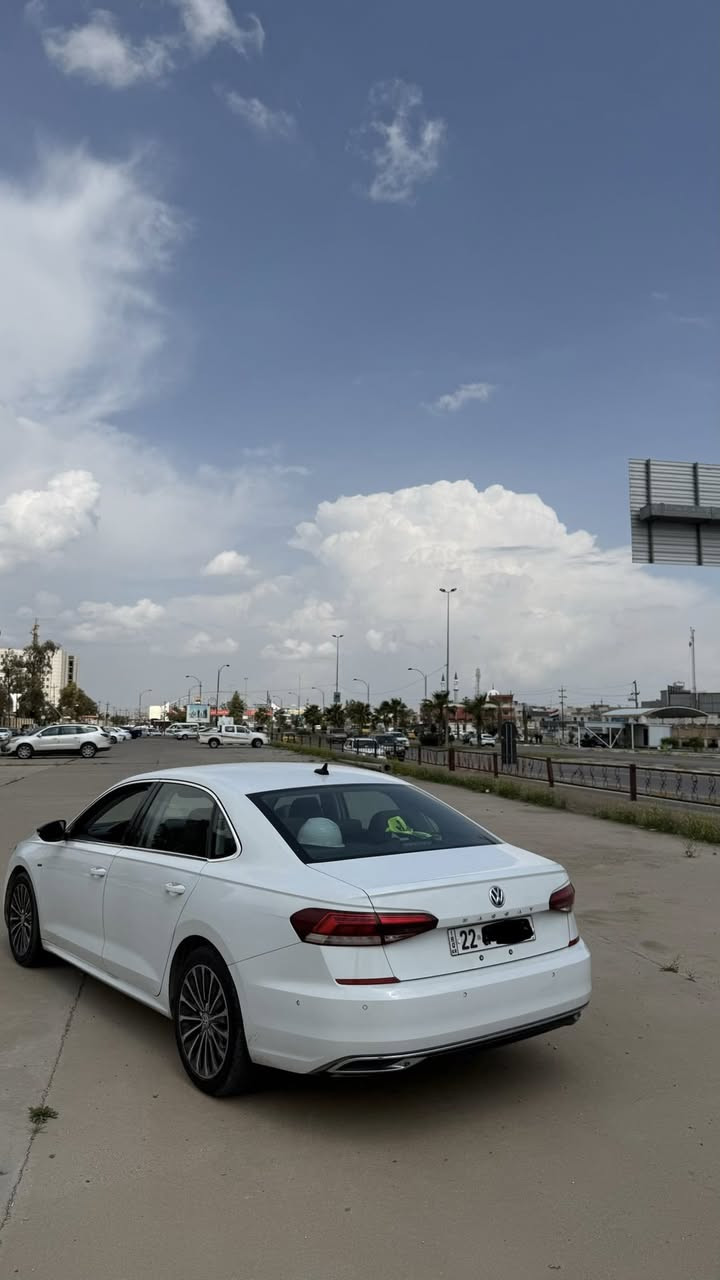 Passat SEL LIMITED EDITION 2022فول مواصفات كلين تايتل 
4سلندر 2.0T.  اقتصادي  
سياره رادار امامي خلفي و جانبي و حساسات 360 درجة اوتو بارك و نظام التشغيل عن بعد و نظام ECO NORMAL SPORT  
صندوك شفت  بصمة و سلايت كشن خزن و و تدفئة و كشن كهربائي كشن سايق و سكن كهربائي  و تبريد مركزي و تحكم ستيرن   و حجم ويل 18  داخل لون قهوائي و جلد و لايت زينون   و سياره ماشية 145000km سياره وارد أمريكي  السياره دعامية لدعامية بشرط✨ 
عنوان كركوك لتواصل و استفسار 
***********
