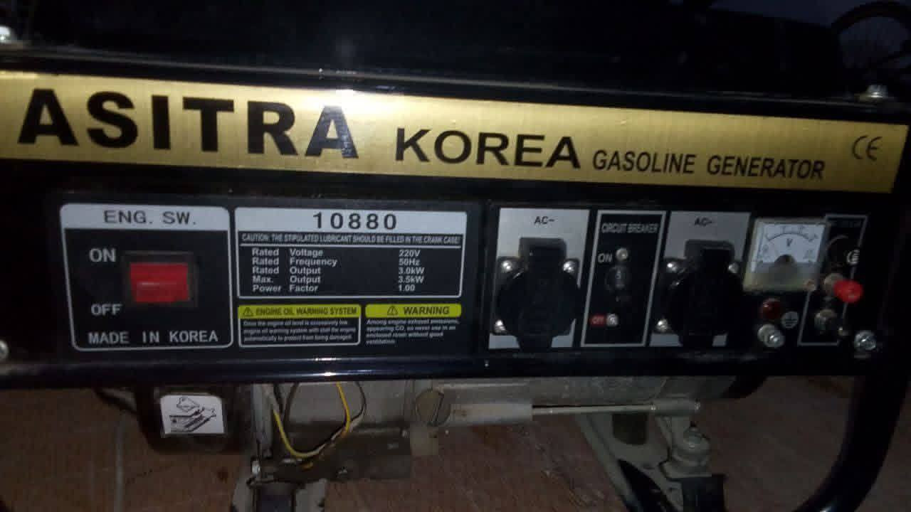 لبيع مولدة ASITRA الكورية – 3 كيلو واط
قدرة تشغيل 3.0kW وأقصى 3.5kW، تشغل حوالي 13الى 14 امبير 220V وتردد 50Hz، تعمل بالبنزين، مزودة بقاطع حماية ومقياس فولت وتحذير انخفاض الزيت، رقم الموديل 10880.


**إذا كنت صاحب هذا الإعلان وتريد حذفه لأي سبب، رجاءا أرسل رسالة إلى الدعم الفني**