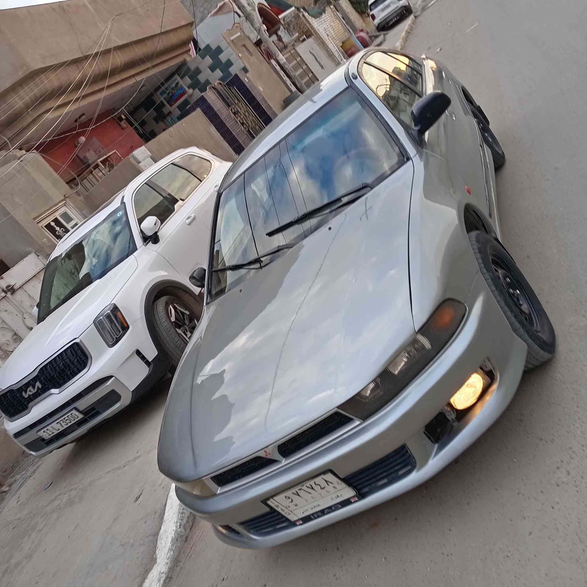 سلام عليكم مستوبشي كلانت موديل ٩٩ مكينه وكير كارتون بلادي اوتوماتيك تبريد ثلج تتفئه حداديه جديده داخل جديد كشنات بلاد تخم تاير جديد سنتر الوك رقم بغداد مشروع وطني تحويل ثاني يوم سياره بدون حادث مصبوغة الجماليه أثر جراد صوره قبل الصبغ موجوده مكاني بابل المسيب سده الهنديه *********** السعر ٤٣ وبيه مجال
