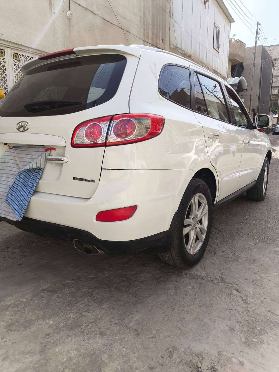 السلام عليكم سنتافي خليجي ٢٠١٢ ادوات ادوات كفاله كص وسرقه وضربه وصبغ السعر ٩٨ وبيهه مجال للاتصال ***********مكان السياره بصره
