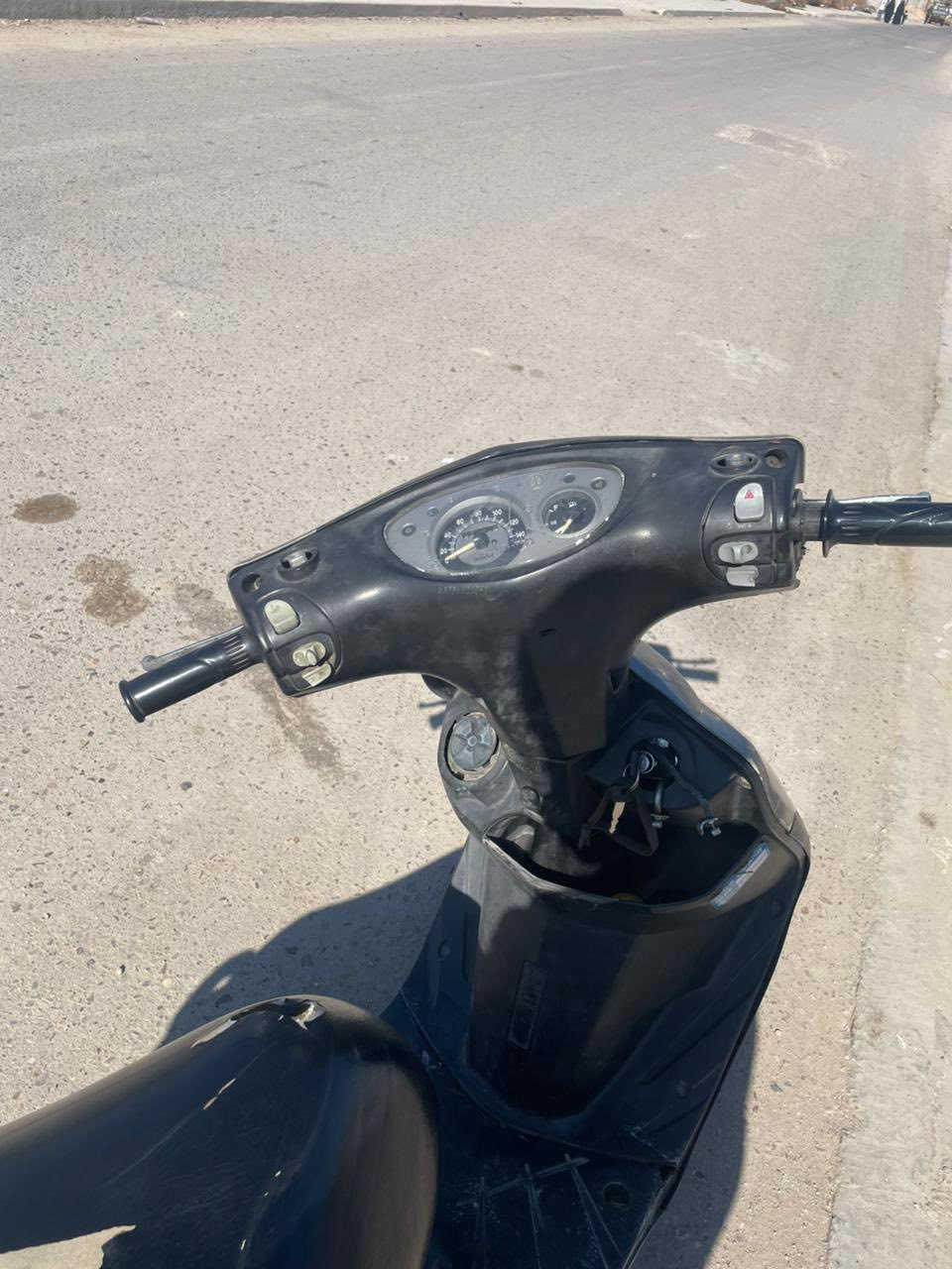 اكس ثعلب 140الدراجه دخن يحتاجلها تجفيت سعرها 300وبيها مجال رقمي***********
