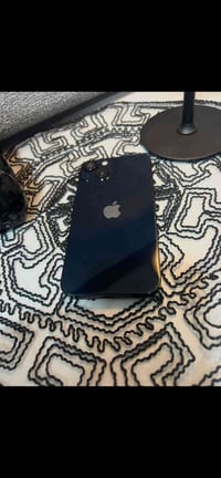 ايفون 13 عادي لون اسود ذاكره 128 مبدل شاشه وبطاريه والفيس ايدي بصمه وج...