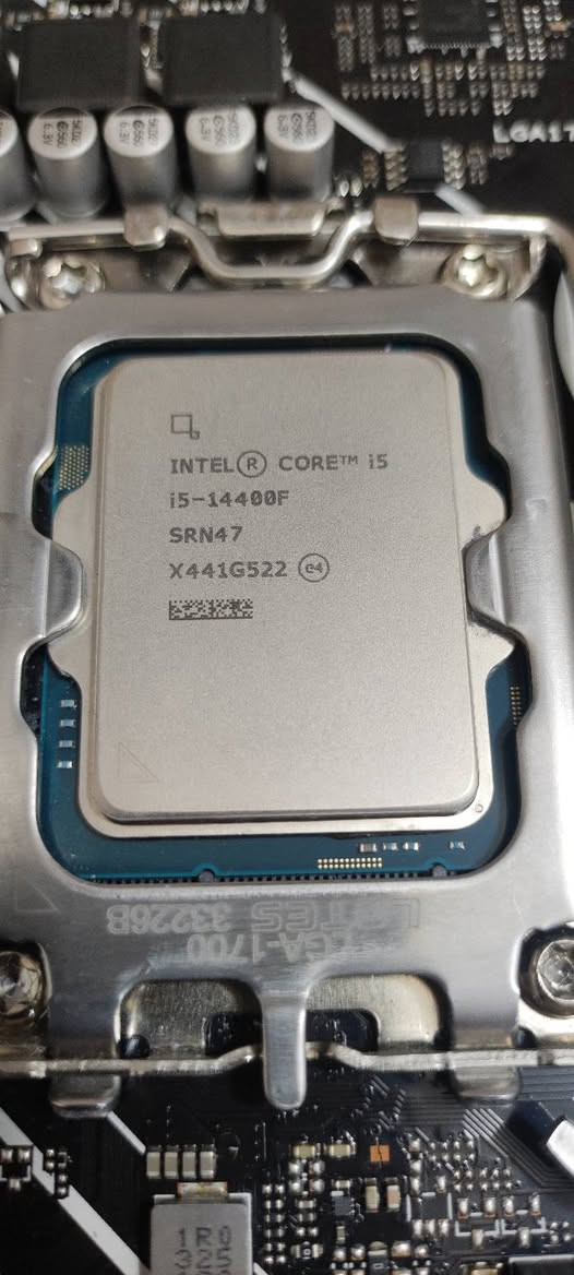 السلام عليكم 
للبيع 
بورد 
Asus prime H610 MK DDR5 
معالج 
COR I5 14400F
المعالج مستخدم شهر فقط 
السعر 360 الف قفل سعر ثابت 
مكاني بغداد


**إذا كنت صاحب هذا الإعلان وتريد حذفه لأي سبب، رجاءا أرسل رسالة إلى الدعم الفني**