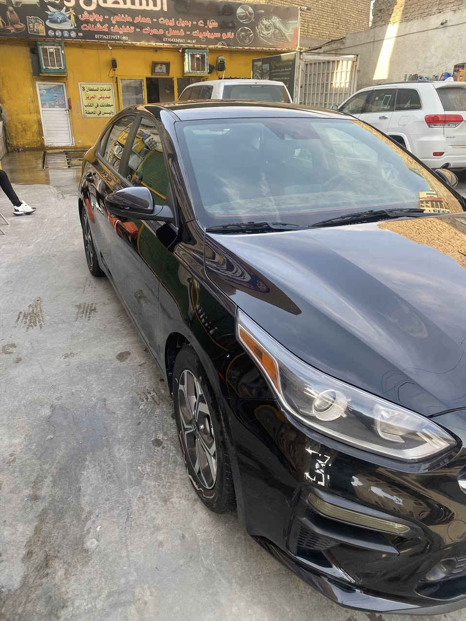 ياالله سلام عليكم
فورتي موديل ٢١  /ماشيه ٤٩ 
رقم اربيل بسمي تحويل ثاني يوم
بدون حادث مكفوله من الصبغ إرباك سليم / بيه مكانات بارد بسيطه 
اوبيه بارد قبق الصندوق صور الضرر مرفق 
السياره اي نقص مابيه
مكان السياره المنصور
السعر ١٣٠ بيه مجال بسيط
رقم صاحب السياره / ***********
