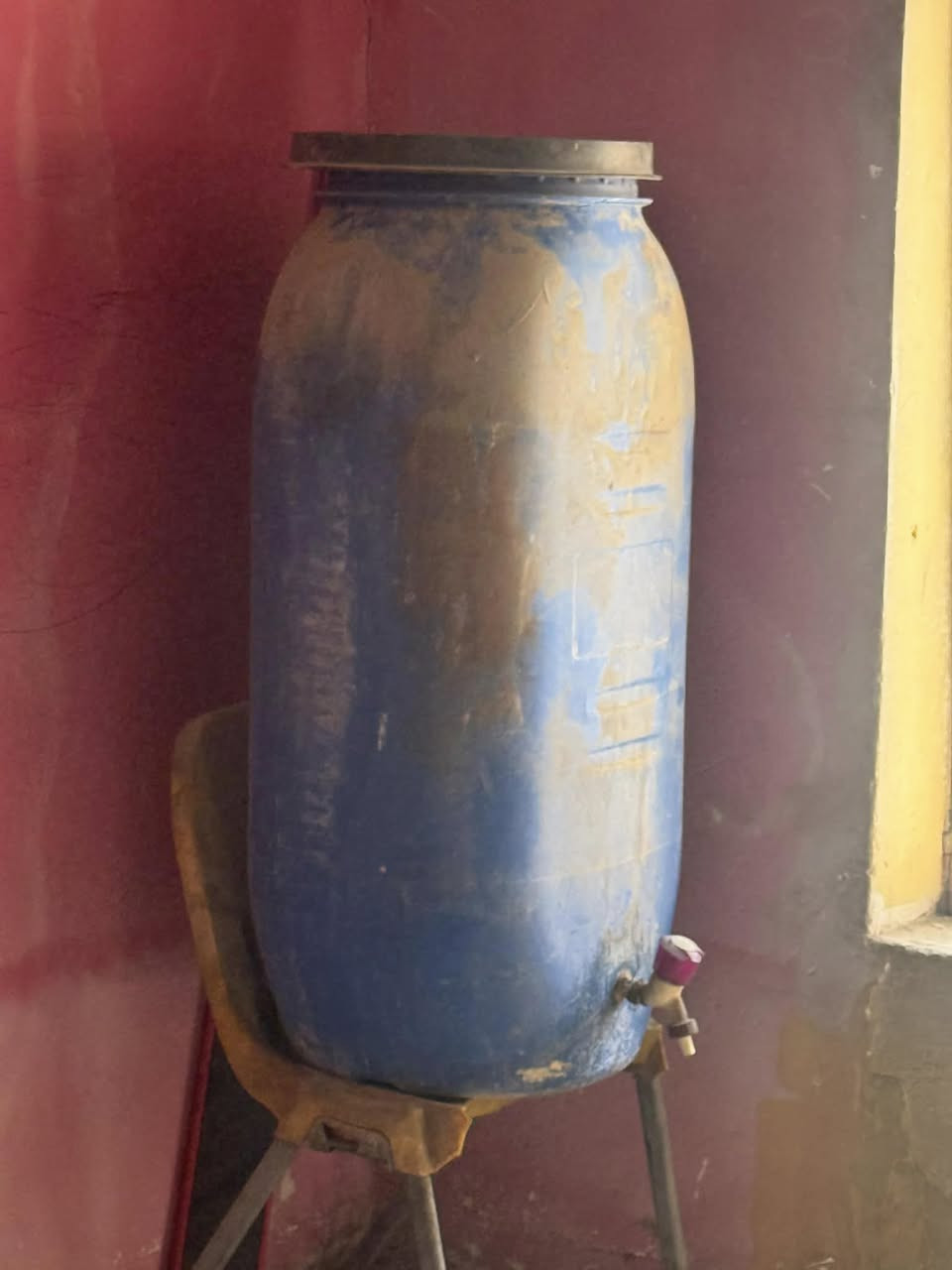 السلام عليكم غراض للبيع كلمن وسعره كلهن نضيفات مبرده السعرنهائي يعني لاتخابرني لوتراسلني وتكلي بيش غراض بيت مو بياع شراي مبرده 150+تانكي 50 الف +برميل نفط10تالاف+قفص 10تالاف+صحن 5تالاف+تخم سفنج50 الف +كنتور بابين ايطالي50 الف +خانه مال طيور25 الف المكان بغداد مدينة الصدر بجوادر قرب مصرف الرافدين ***********بي واتساب
