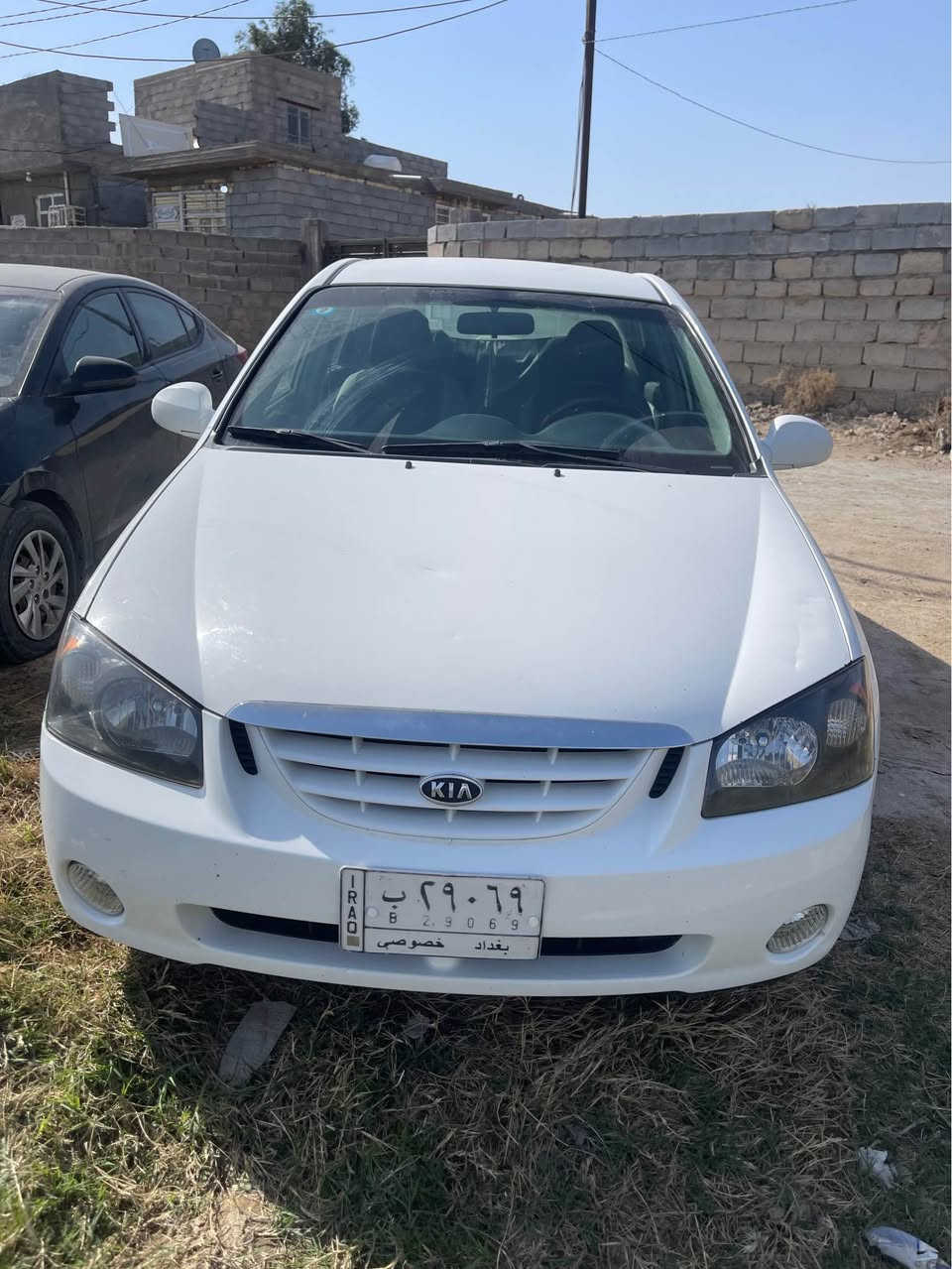 اسبكترا 2006 السياره مكفوله كير ومحرك محركه 2000 وكشره كلش نضيف السعر ٩٠ وبيه مجال الشراي يخابر *********** كربلاء, العراق
