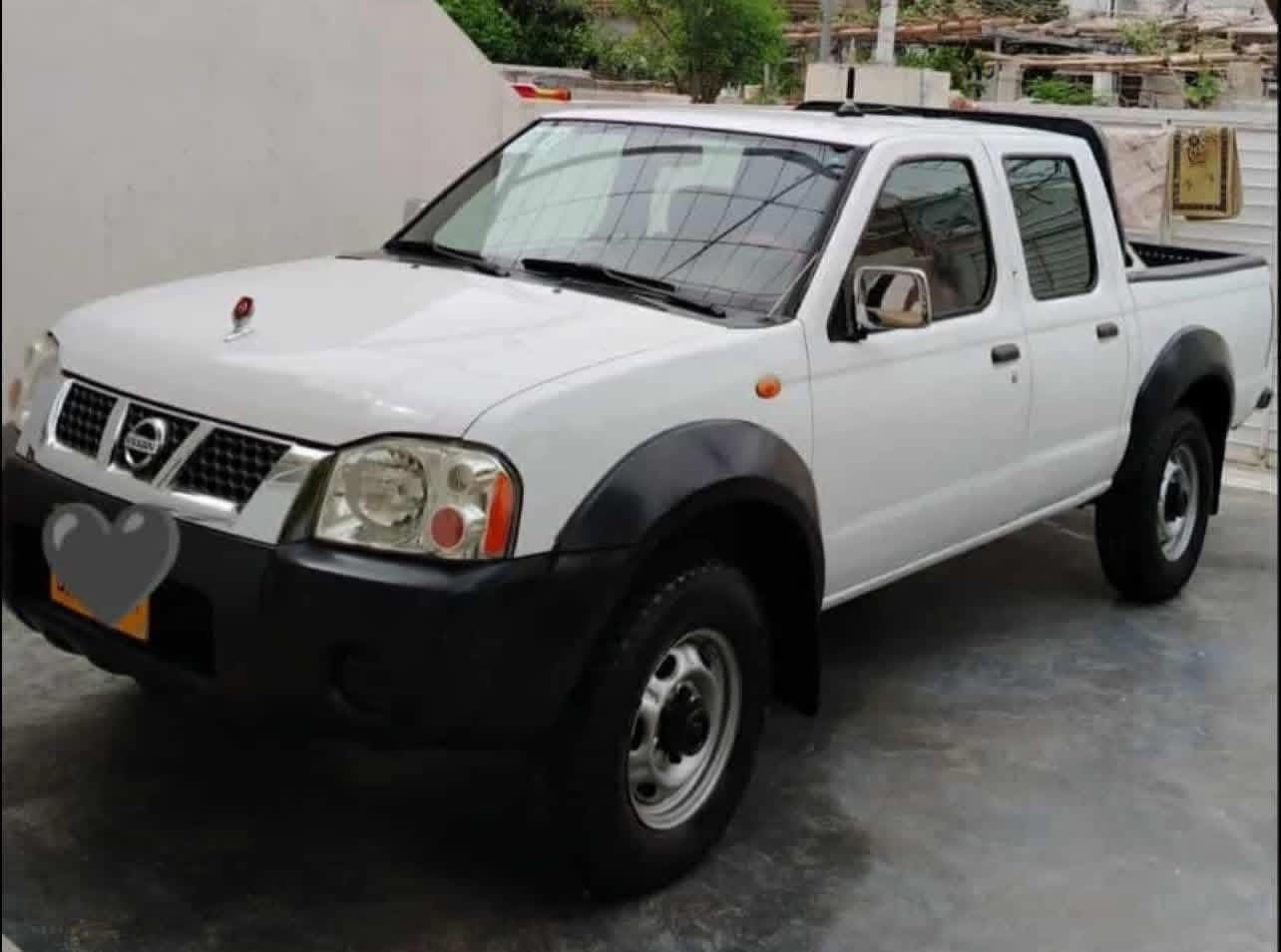 ئۆتۆمبێل : نیسان 

مۆدێل2007 
گێڕو مکینەو دبڵ ئەکسلی بەشەرت
 
ســــعر $ یەک کۆمێنـت بکە راســـتەوخۆ بــۆ دێـــت🟢

سەنەوی بەسەرچووە  
ڕەقەم هەولێر
چملخی سکنی پێشوەیە  ساردە  
بەینی دەرگای ساق و دەرگای دوای سایەق کەمێکی پێوەیە بۆیاخە 

ژمارەی خاوەن سەیارە 👈: ***********
