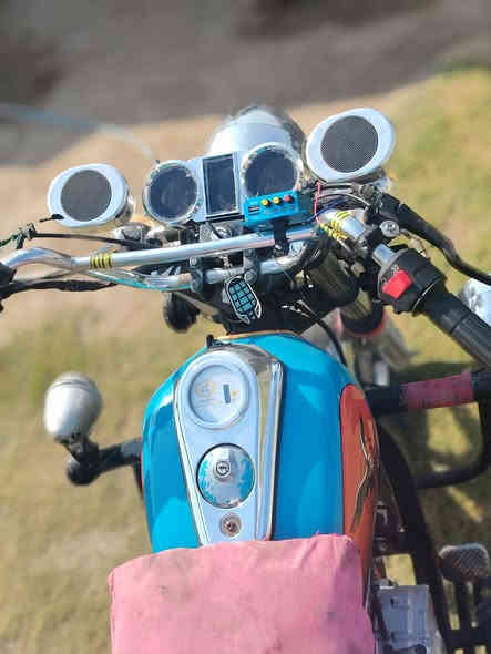 سلام عليكم شباب ستوته للبيع موديل 2022 اوراق اصولي حته ورقه الوكيل عندي يعني كبل  تروح ترقم  ستوته كامله كهربائيّات كله شغلاه كيج اكدروني سعره 2500 وبيه مجال العنوان بابل الحله الرقم ***********
