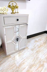نضيفه جدا • اوف وايت • ٧ قطع