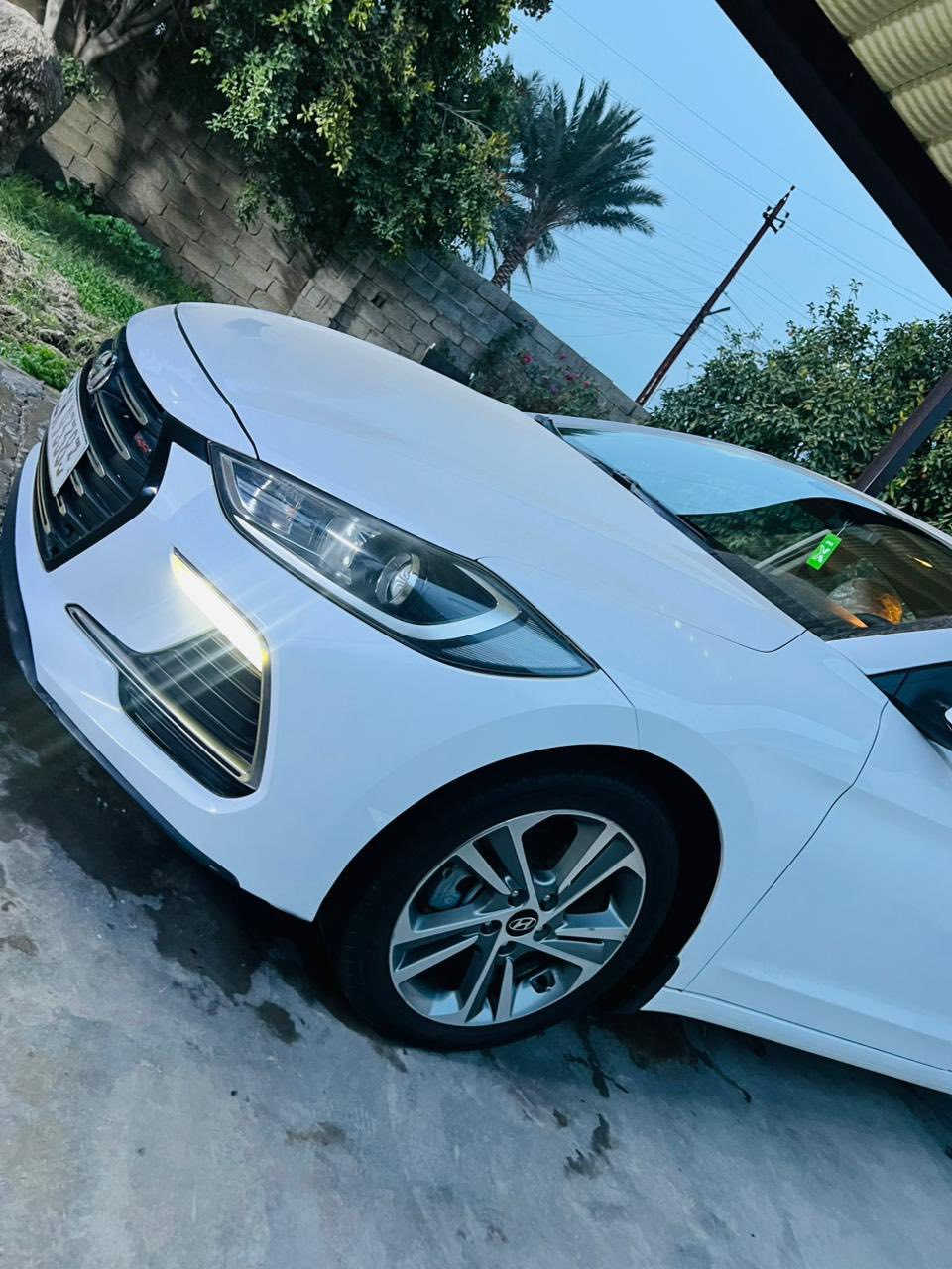 يااللة سلام عليكم 
النترا سوبر خليجي موديل 2019 ماشية 40 سيارة بوضع زيرو خالية من رصعة وشخط كفااااالة عااامة سيارة بعدها بغلاف شركة وفول مواصفات الأخير بصمة وجلد وفول ومكينة 2000 دوشة وشاشة بلاد شركة 
     الاستفسار علق تم ✔️ يجيك سعر خاص
أو تصل بل رقم
***********
*********** 
العنوان :بغداد الدورة
