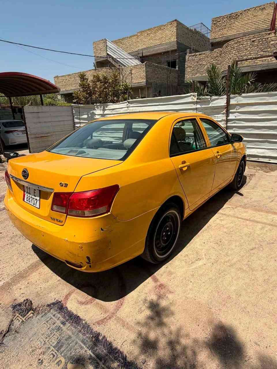 مكلف بالنشر السلام عليكم بي واي دي جي 3 موديل ١٣فول موصفات فتحه بصمه شاشه اندر ويد حاساس خلفي كير محرك بحاله جيده كير اوتو  صدر جديد تخم تاير جديد تبريد منضومه جديده نقص بس غاز مكفوله وصارت عندي طخه بسيطه بقبق جنطه مكان سياره بغداد البياع ب اسمي تحويل ثاني يوم سعر 48 وبي مجال بسيط ***********
